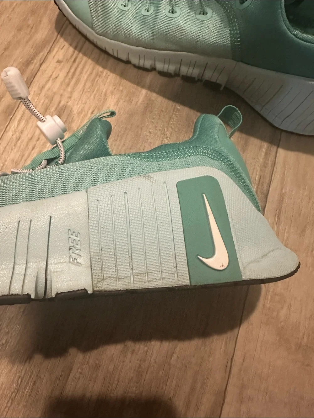 Nike Free Metcon 6 Training Workout Shoes Green Women’s 11 Men’s 9.5